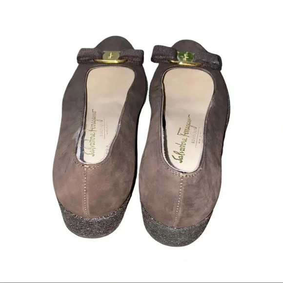 Salvatore Ferragamo Vara Bow Brown Suede Wedge Flat Size 6 - Picture 3 of 9
